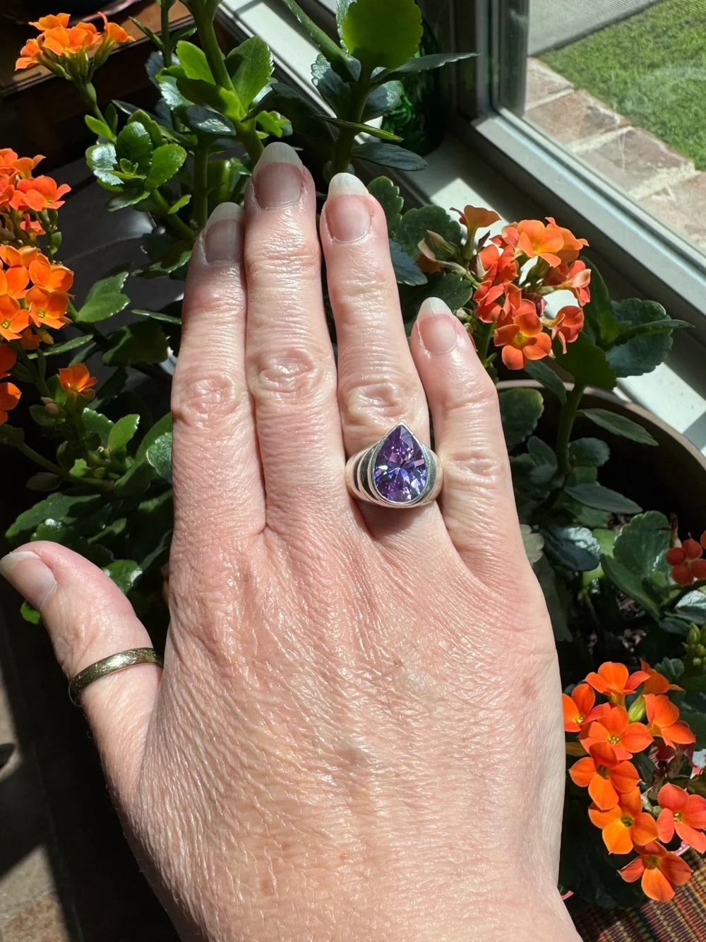Beautiful VTG Sterling Silver Brilliantly Faceted Amethyst Sterling Silver Ring